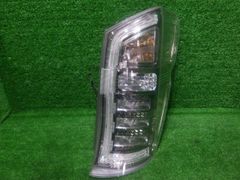 RK5　ステップワゴン　右テールランプ　【145983】