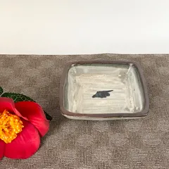 白刷毛目の小皿　　　豆皿　【手仕事  民藝　和　作家　陶器】