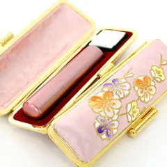 印鑑 はんこセット メタリック天然本水牛 メタリックピンク 印鑑セット ケース付き 銀行印 実印 13.5mm アタリ シール ピンク 万葉 印鑑ケース 朱肉付き 旧字 特殊文字 作成 OK おしゃれ かわいい 女性 プレゼントやギフト 成人祝い ハンコ セッ