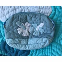 在庫一掃セール!!【正規品】バイカラーポーチ 　ハイビスカス ダスティブルー　 ハワイアンキルト ポーチ