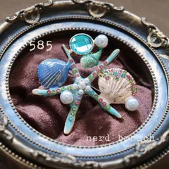 貝殻とヒトデのブローチ　パステルカラー 可愛い パール カラフル カジュアル 新品 キラキラ NerD