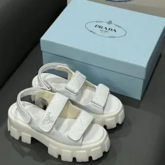 prada サンダル 35の人気アイテム - メルカリ
