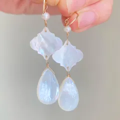 マザーオブパール×クリスタル ラウンジカービングピアス マルモ様 おまとめ - メルカリ