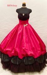 ＜現品限り＞used　カラードレス　バービーチェリーピンク　Barbie　結婚式　お色直し　パーティー　演劇　芝居　コスプレ　ステージ　ダンス　舞台　レイヤー