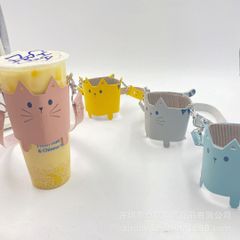 カップホルダー スリーブ ドリンク タンブラーケース ネコ柄 猫グッズ 猫 デザイン 簡単持ち運び レザー 水色 ピンク 黄色 イエロー レディース 女性 女の子 子ども キッズ 持ち歩き 可愛い かわいい おしゃれ お洒落 韓国 軽量 携帯 ストラップ付