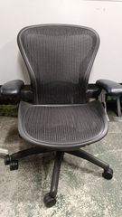 M-17【正規品】 中古　ハーマンミラー　アーロンチェア　ブラック　Bサイズ　スタンダード