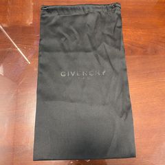 ✨美品✨　GIVENCHY ジバンシー　保存袋　ブラック