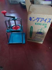 キングアイス　手動かき氷機　昭和レトロ　ice shaver