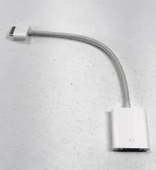 【HY】【美品】Apple アップル 30ピン to VGA アダプタ A1368 iPhone iPad iPod touch対応 30ピンコネクタ VGA出力 プロジェクター接続用[定形外郵便、送料無料]HY003