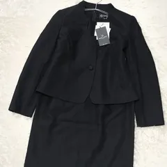 【未使用品】【英国王室御用達】HARDY AMIES Blabk Label　ブラックフォーマル セットアップ　９サイズ　ワンピース　シルク100%　冠婚葬祭　高級礼服