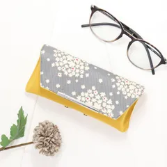 【flo.G】ちょうどいいが見つかる★ セミハード シンプル眼鏡ケース 北欧柄フラワー グレー 受注生産 14日以内に発送