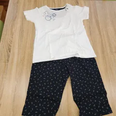 新品未使用。Tシャツ、膝丈ズボンセット。LLサイズ。