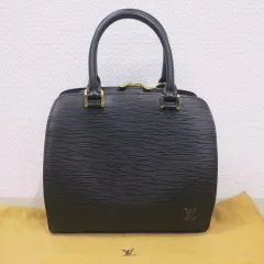 学校行事やフォーマルでも大活躍✨LOUIS VUITTON ポンヌフ 黒 | www ...