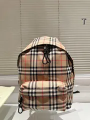 【今日特価】Burberry The Rucksack 2025 Spring Military Backpack / バーバリー ザ ラックサック 2025 年春 ミリタリーバックパック