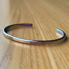 titanium bangle “玉虫 “バングル ブレスレット