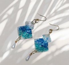 No.588-A　【再販】琉球ガラス⭐樹脂ポスト☆レジンピアス☆ブルー No.588-A 【再販】琉球ガラス⭐樹脂ポスト☆レジンピアス