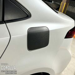 【松印】車種専用 フューエルリッドステッカー トヨタ カローラ セダン ZWE211 ZWE214 ZWE215 ZWE219 ZRE212 NRE210 MZEA17 ハイブリッド WXB