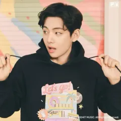 防弾少年団(BTS) - BTS VINTAGE RETRO V テテ　スウェット 防弾少年団(BTS) - BTS VINTAGE RETRO V テテ スウェット 防弾