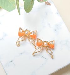 ✨ 新 透明 リボン オレンジ色 【 イヤリング 、 ピアス 】 アレルギー対応