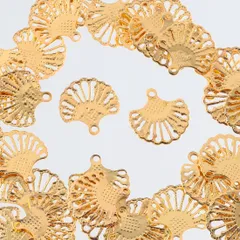 チャーム　パーツ　ゴールド　扇　40個　カン付き　メタルプレート  AP2211