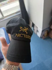 2025年最新】palace arc'teryx キャップの人気アイテム - メルカリ