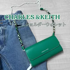 【美品】CHARLES & KEITH 緑ウォレットショルダーポシェット