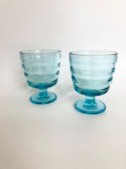 【新品・2個セット】昭和レトロ 脚付きグラス アクアブルー2個セット 240ml フリーカップ パフェ カフェ風 デザート ジュース ワイン おしゃれ 懐かしい 食洗機対応 ギフト
