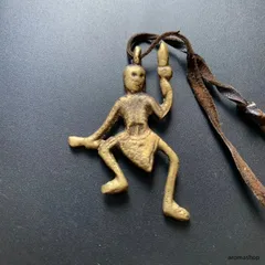 旧蔵　蔵伝仏教　チベット 銅製パティナ　古美術　アンティーク　インテリア 旧蔵蔵伝仏教チベット 銅製パティナ古美術アンティークインテリア