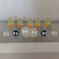 光る!　森のまっくろくろすけ　テラリウム用ミニチュア　置物　ガーデニング　多肉植物　盆栽　苔