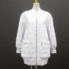 IT2PLCIZTUNE FENDI フェンディ FFエンボス ボンバージャケット ブルゾン レザー ホワイト レディース サイズ 38 ロング アウターのサムネイル