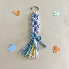 マクラメ キーホルダー ハンドメイド ハワイアン B - メルカリ