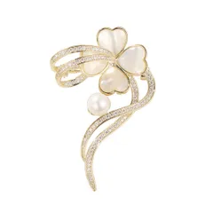 【迅速発送】ジルコン真珠四つ葉花ブローチ素敵なリボン天然貝殻花コサージュ結婚式卒業式入学式面接お祝いお祭り用 お誕生日記念日ホワイトデー母の日クリスマスなど女性への贈り物 ギフトケース付き
