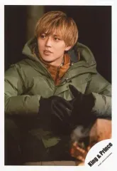 【中古】生写真(ジャニーズ) King ＆ Prince/永瀬廉/膝上/LIVE DVD＆Blu-ray「King ＆ Prince CONCERT TOUR 2020 ～L＆～」特典映像オフショット/公式生写真