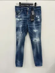 DSQUARED(ディースクエアード) 2 ストレートレッグ ブーツカット デニム