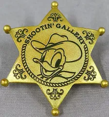 2026年最新】ディズニー保安官バッチの人気アイテム - メルカリ