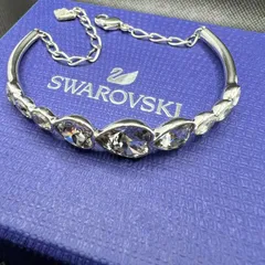2025年最新】swarovski バングルの人気アイテム - メルカリ
