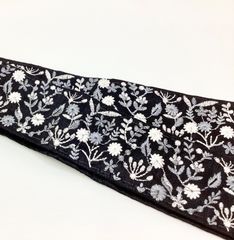 インド刺繍リボン　約4㎝巾　1m