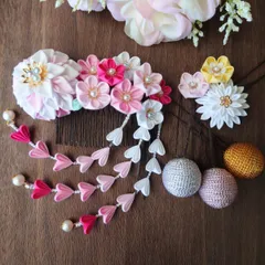 つまみ細工　菱つまみダリアと玉かんざしの髪飾り