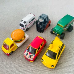 TOMICA トミカ ピカチュウ みつばちハッチ まとめ売り