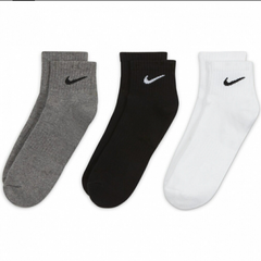 NIKE ナイキ　ソックス　エブリデイクッション クォーターソックス　３Ｐ