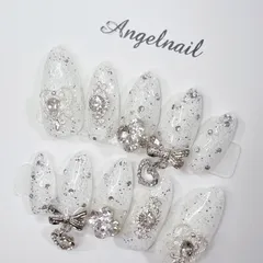 ネイルチップ　キラキラネイル　ホワイトネイル　量産型　地雷　韓国ネイル　ガーリー　フレンチ　ちゅるん　埋め尽くし