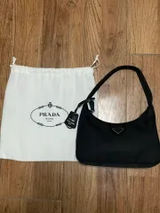 本物美品□プラダ□アクセサリーポーチReEdition 2000テリーミニバッグ