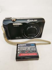 CASIO EXILIM EX-H30 コンパクトデジタルカメラ 黒 通電起動フラッシュ発光確認済 1610万画素 バッテリー付 バッテリー消耗度不明 カシオ