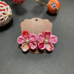 つまみ細工　ピアス