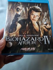 【DVD】【ブルーレイ】バイオハザードⅣアフターライフ97分。