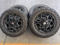 215/70R16 A/T  BF Goodrich　ALL-TERRAIN T/A  2020年製 　4本 ホイール付き　中古品【法人宛で送料無料！一般・個人のお客様も大歓迎！(説明欄参照)】