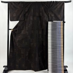 訪問着 身丈170.5cm 裄丈68cm L 袷 牛首紬地 落款あり 縞 染め分け ピンクベージュ 正絹 美品 逸品 中古 訪問着 身丈170.5cm 裄丈68cm L 袷 紬地 草花 薄紫 正絹 名品 中古