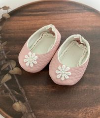 メルちゃんサイズの靴　お花付き　ピンク