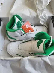 新品ナイキ エアジョーダン 2 レトロ ラッキーグリーン