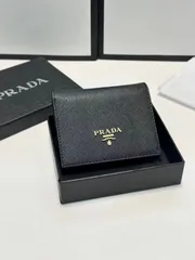 2024年最新】prada 財布 並行輸入の人気アイテム - メルカリ